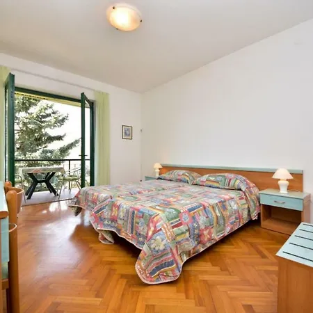 Apartment Dome *