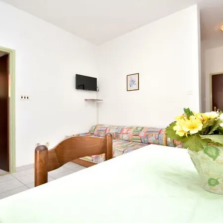 Apartment Dome *